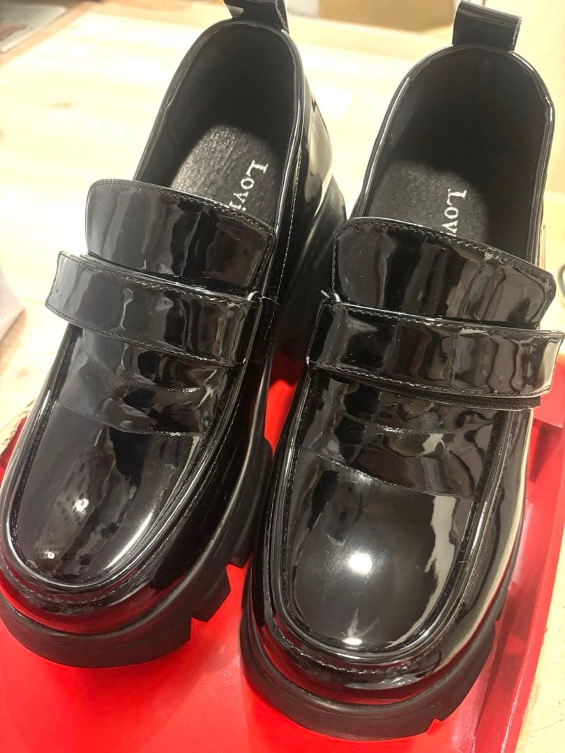 Lovilyn -5kgベルクロローファー　黒エナメル　L