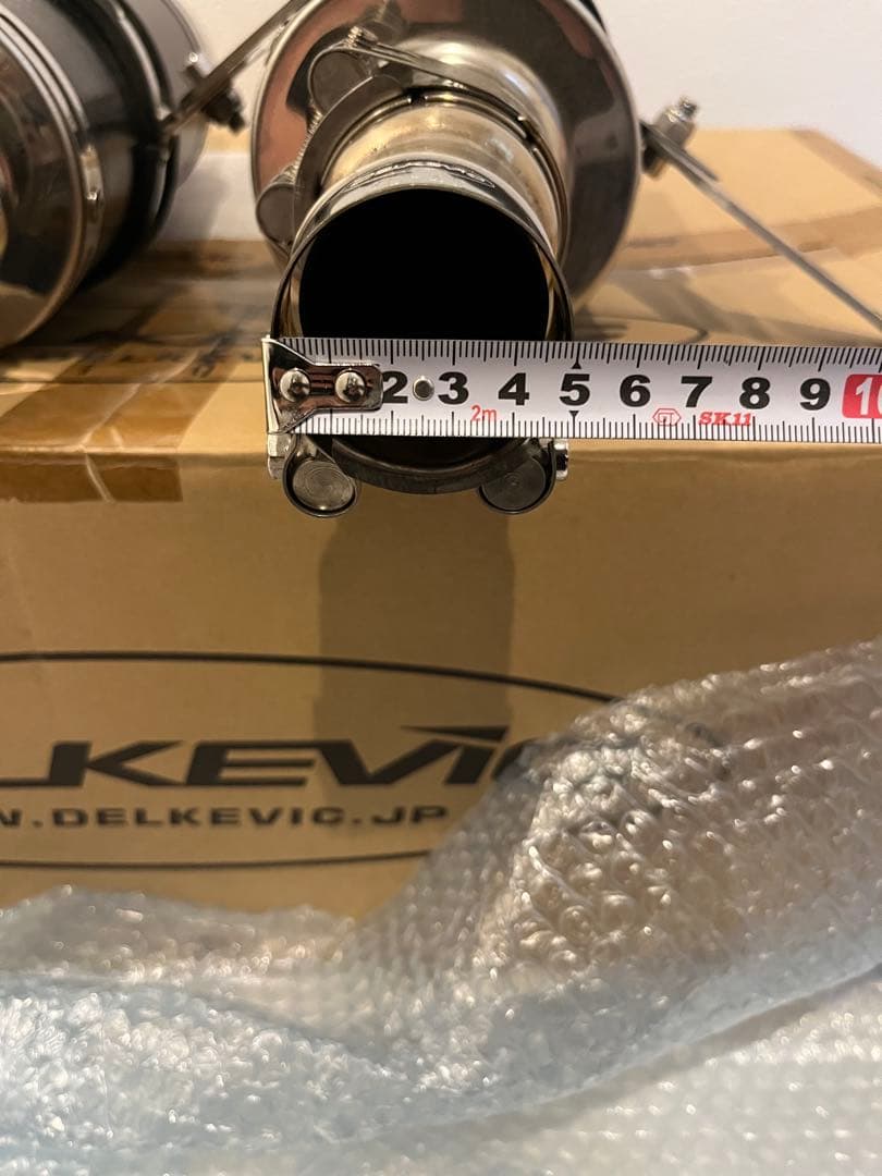 TRIUMPH SpeedTriple1050 Delkevic マフラー2本 - メルカリ