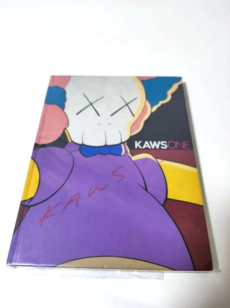 KAWS One カウズ サイン入り図録 - メルカリ