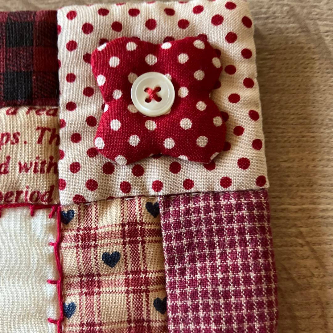 パッチワーク ハンドメイド タペストリー クラフト 刺繍入り 赤白