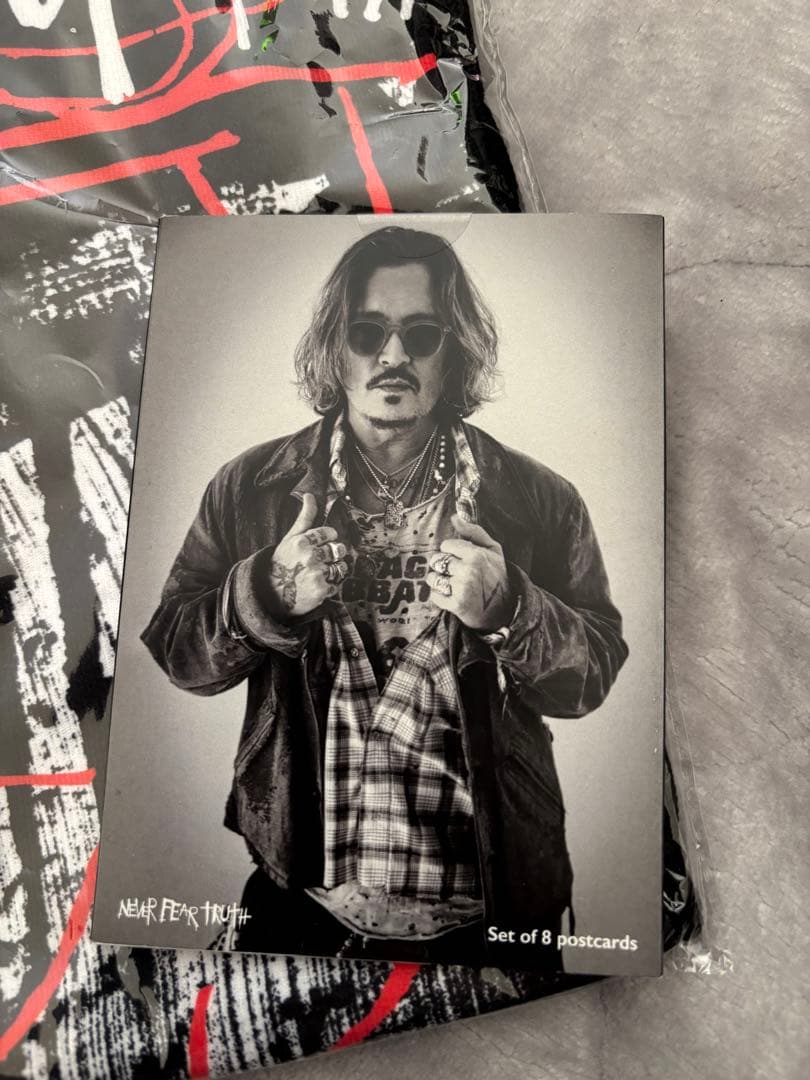 未使用>ジョニーデップ個展3点(帽子、タオル、ポストカード)セット 未使用>ジョニーデップ個展3点(帽子、タオル、ポストカード)セット