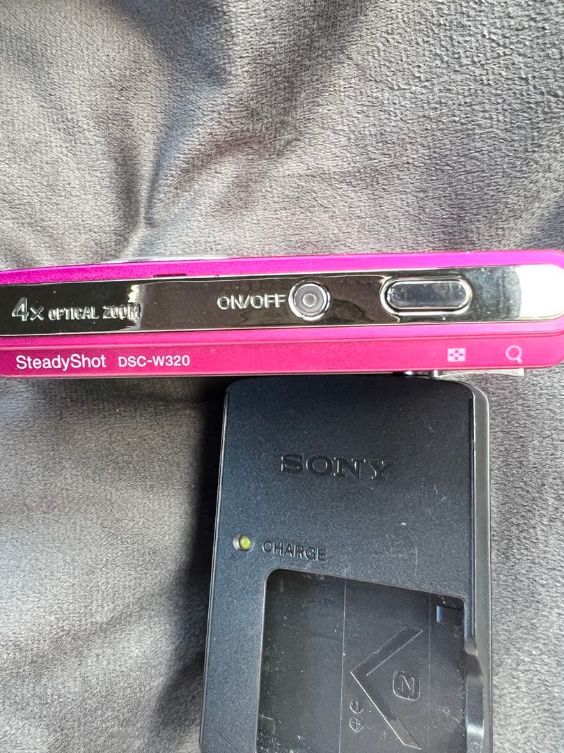 Sony Cyber-shot 14.1MP ピンク　カメラ、充電器セット