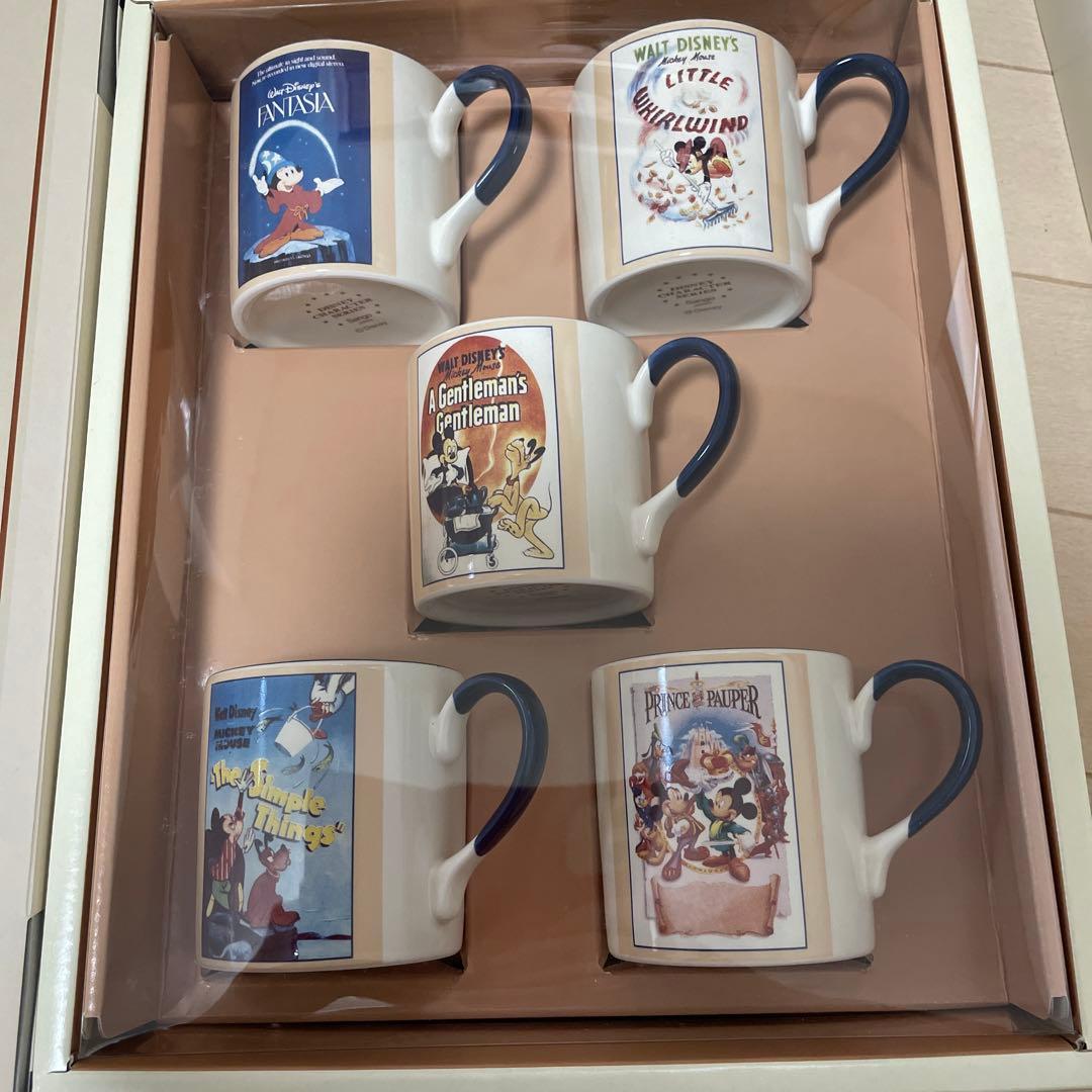 ディズニー ポスターコレクション 1940-1990 マグ - メルカリ