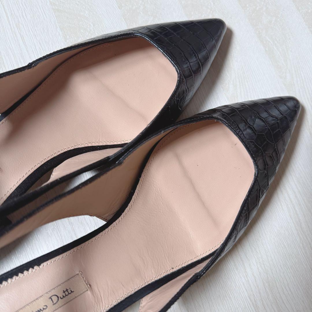 Massimo Dutti ポインテッドトゥ フラットシューズ レザー バレエ