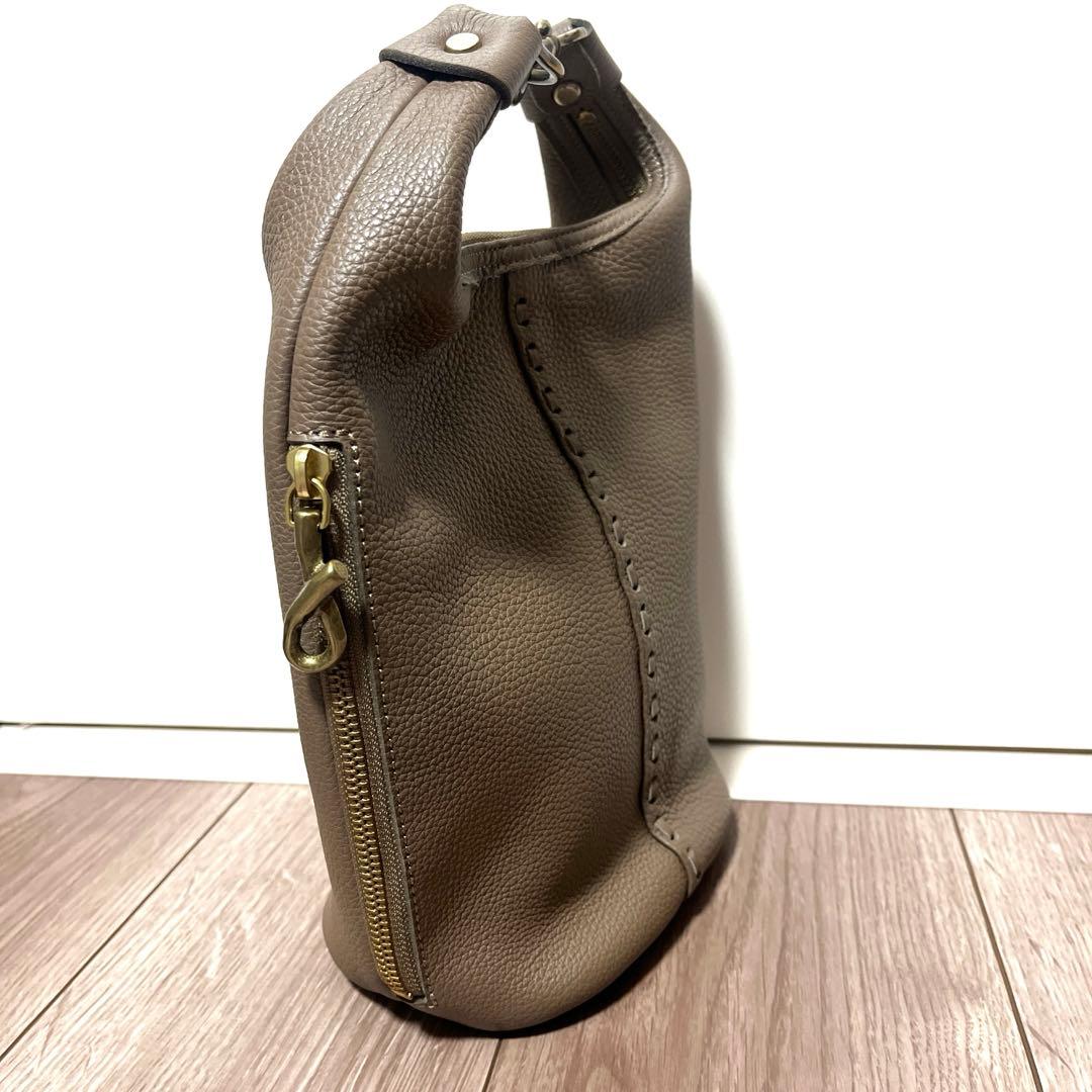 ◽️マヌー Keg pouch ケッグポーチ エルメス革 グレージュ・茶 - メルカリ