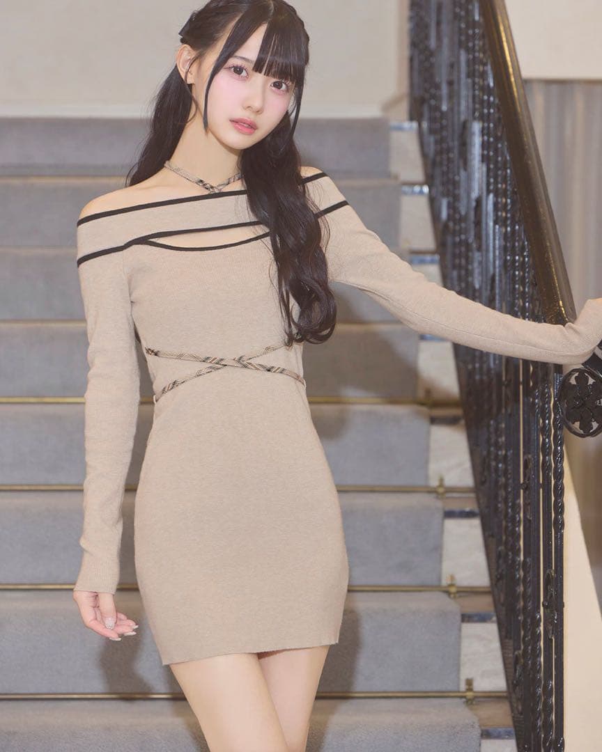 ミシェルマカロン チェックリボンオフショルニットワンピ - メルカリ