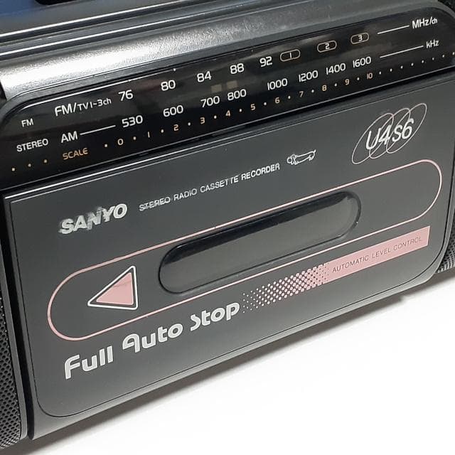 平成レトロ】SANYO ラジオカセット レコーダー U4s6(K) - メルカリ
