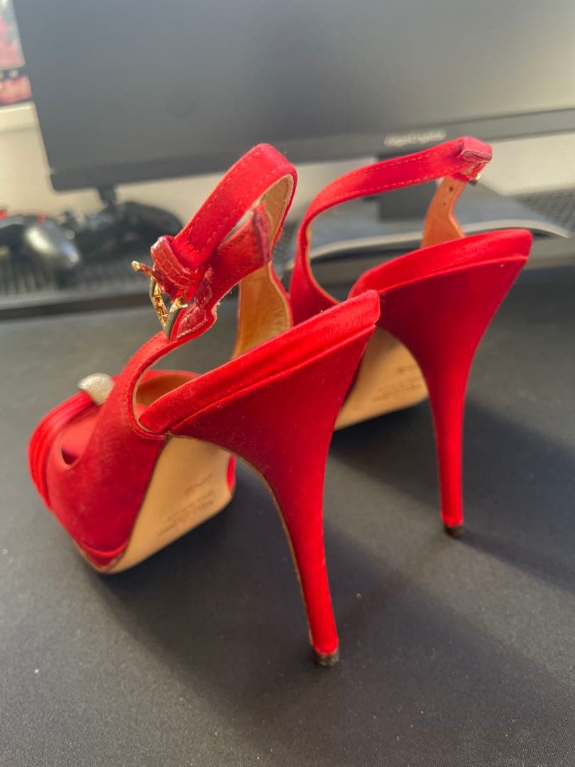 バレンチノガラバーニ 未使用近いビジュー サンダル 22.5cm