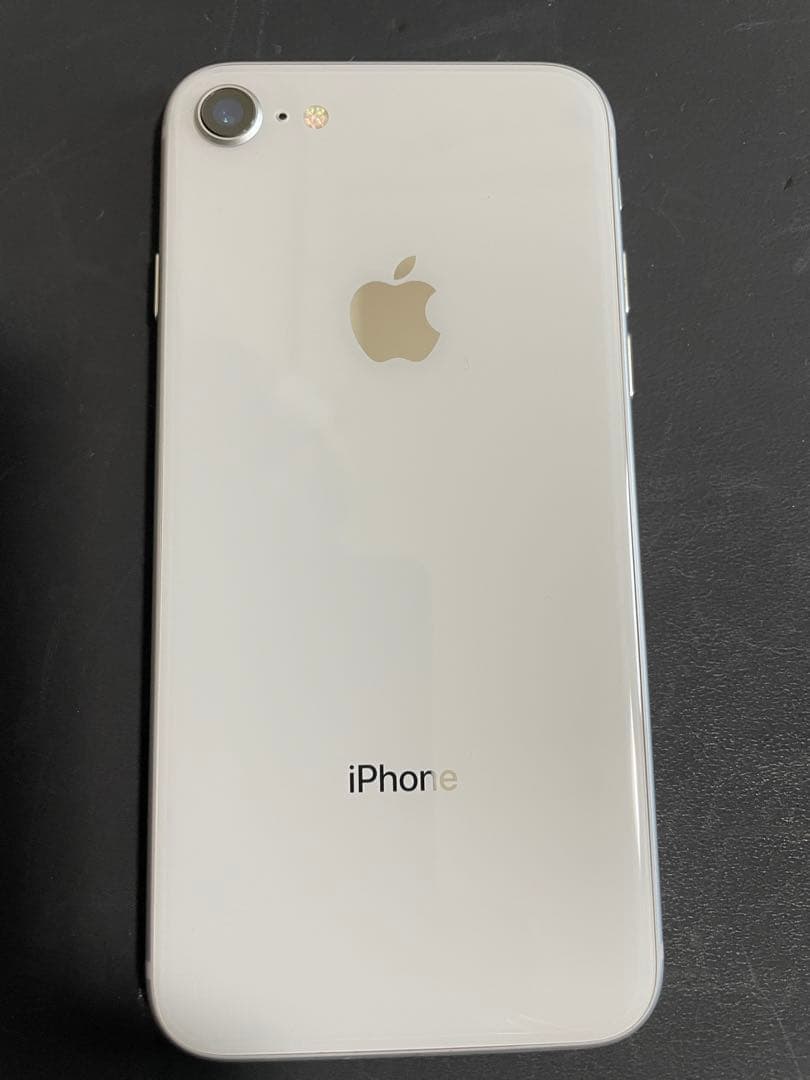 Apple iphone8 64GB シルバー SIMロックなしの通販はau PAY マーケット