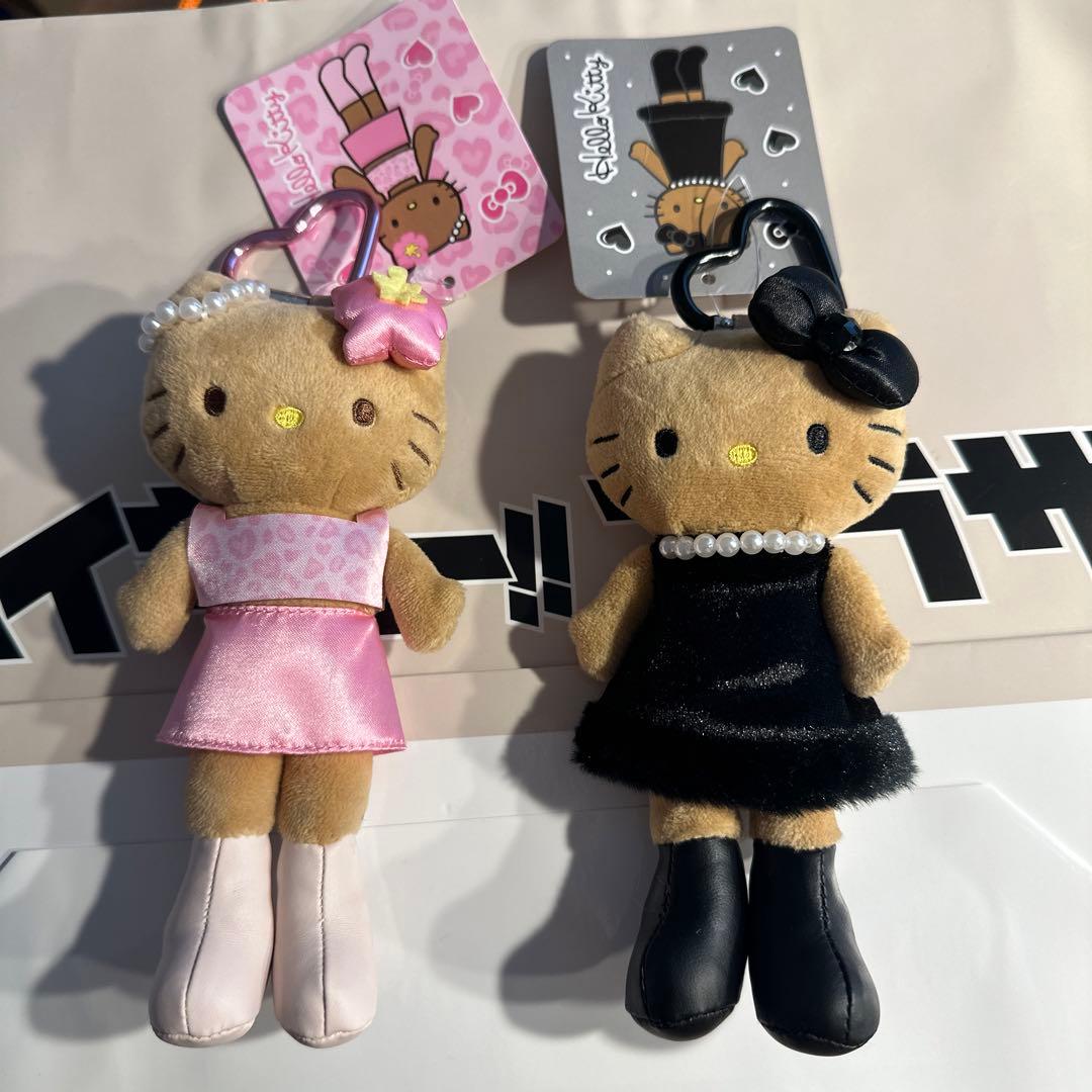 ハローキティ スタイルアップマスコット 日焼け 足長 - メルカリ