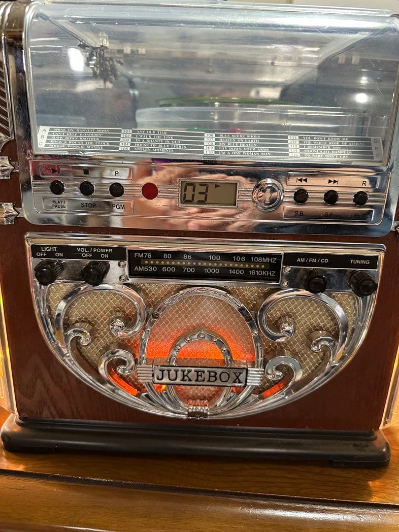 レトロ ジュークボックス風CDプレーヤー - メルカリ