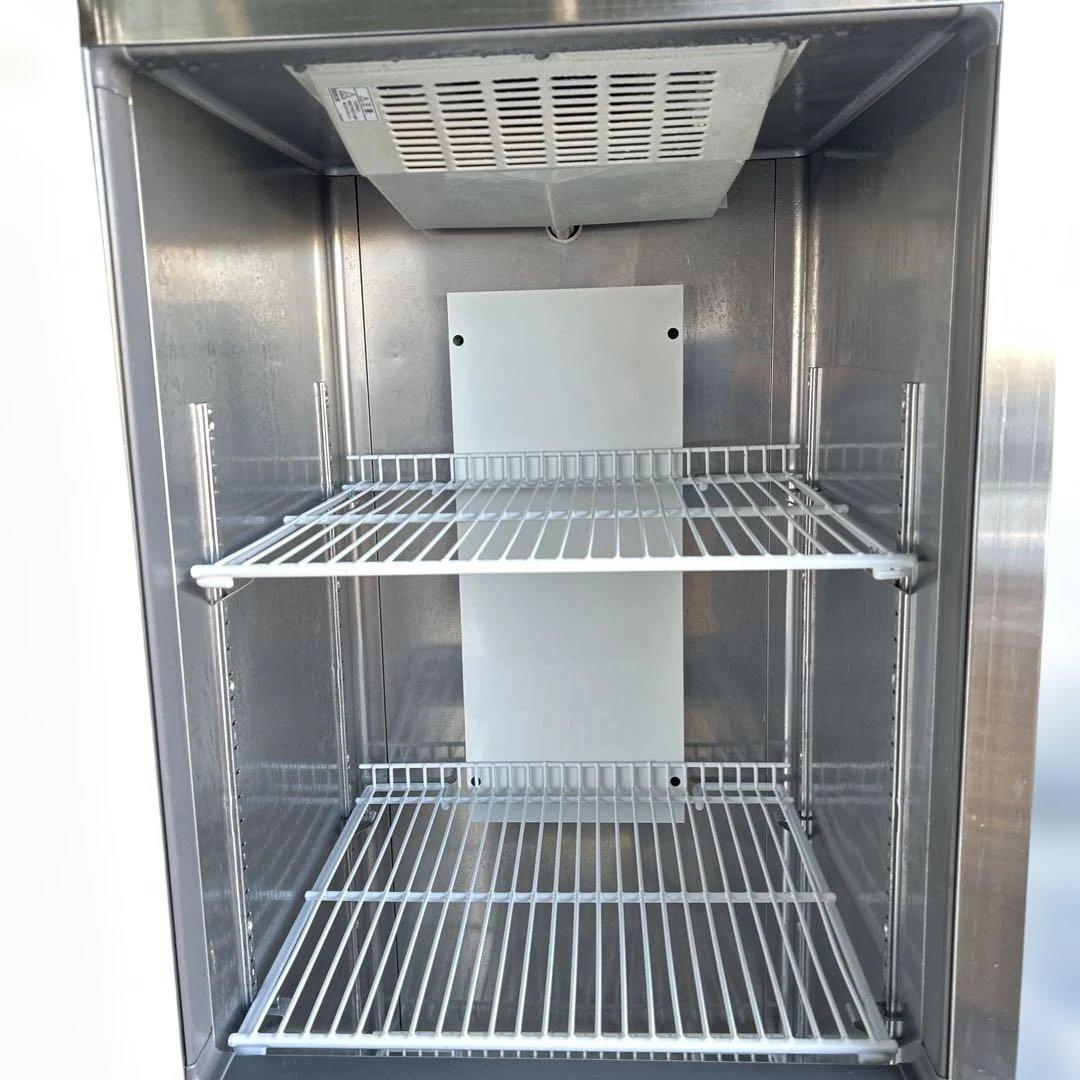 7065 2018年製 100V 縦型 4ドア 業務用冷凍冷蔵庫 2凍2蔵 - メルカリ