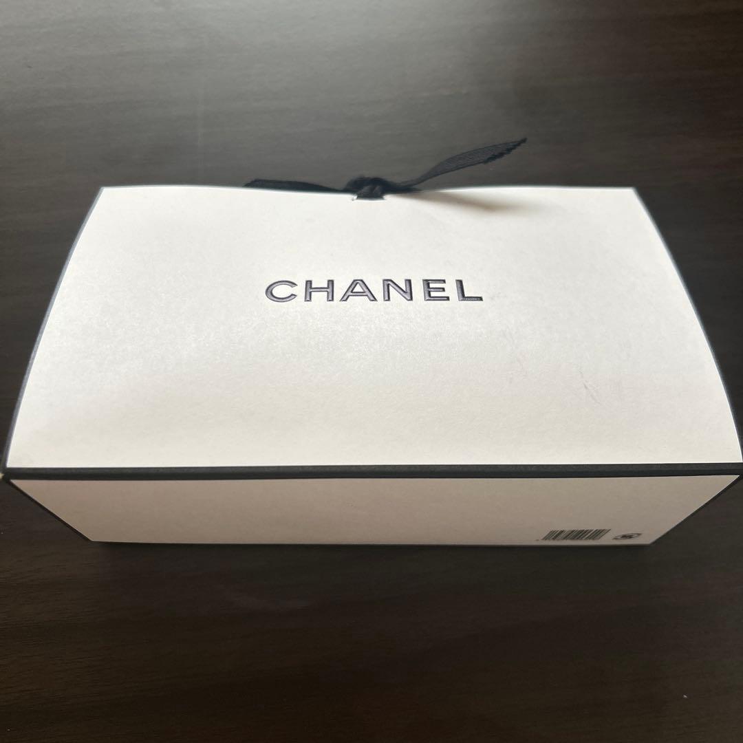 CHANEL　ハンドクリーム　ラクレームマン　50ml しっとりタイプ CHANEL（シャネル） ハンドクリーム ラクレームマン 50ml ラッピング