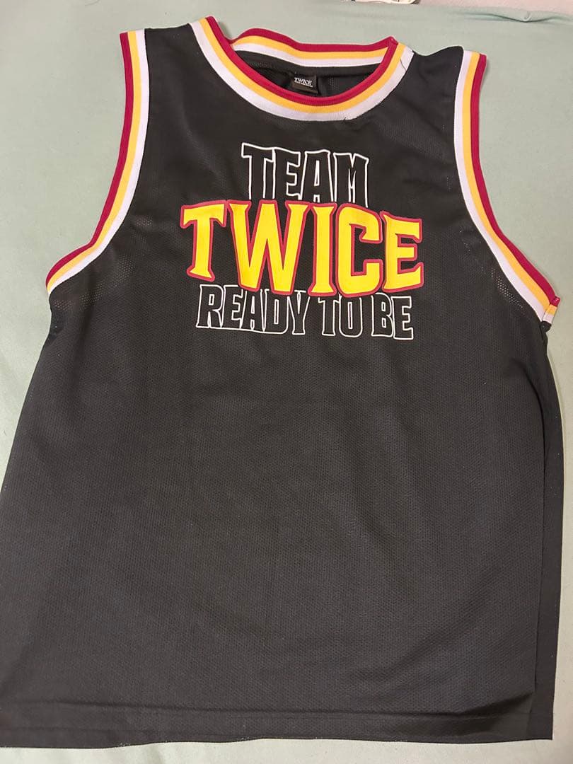 TWICE MOMOready to be ユニフォーム - メルカリ