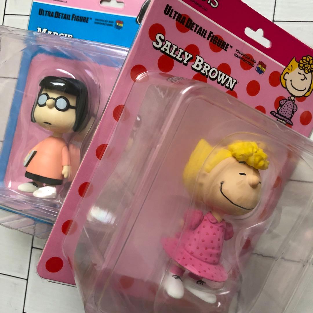 スヌーピー メディコムトイ フィギュア ペパーミントパティ チャーリー