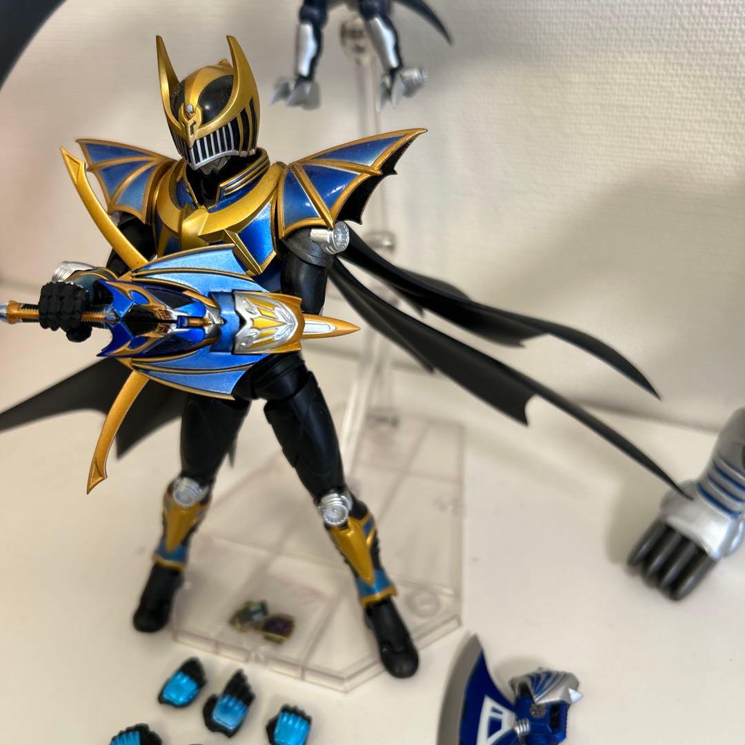 S.H.figuarts フィギュアーツ 仮面ライダータイガ ミラーモンスター付