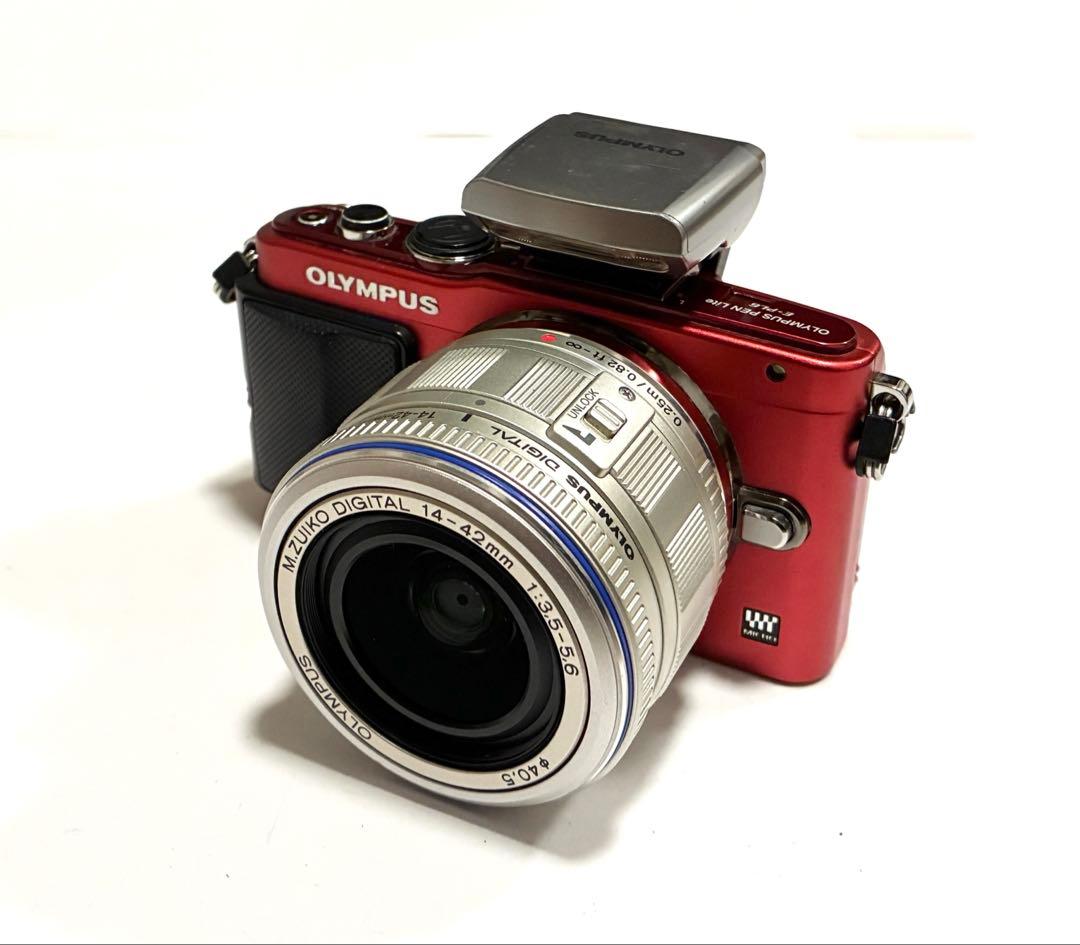 PEN E-PL6 ミラーレス一眼 レッド 標準レンズ・ストロボ付セット Amazon | OLYMPUS ミラーレス一眼 PEN E-PL6 14-42mm EZレンズキット