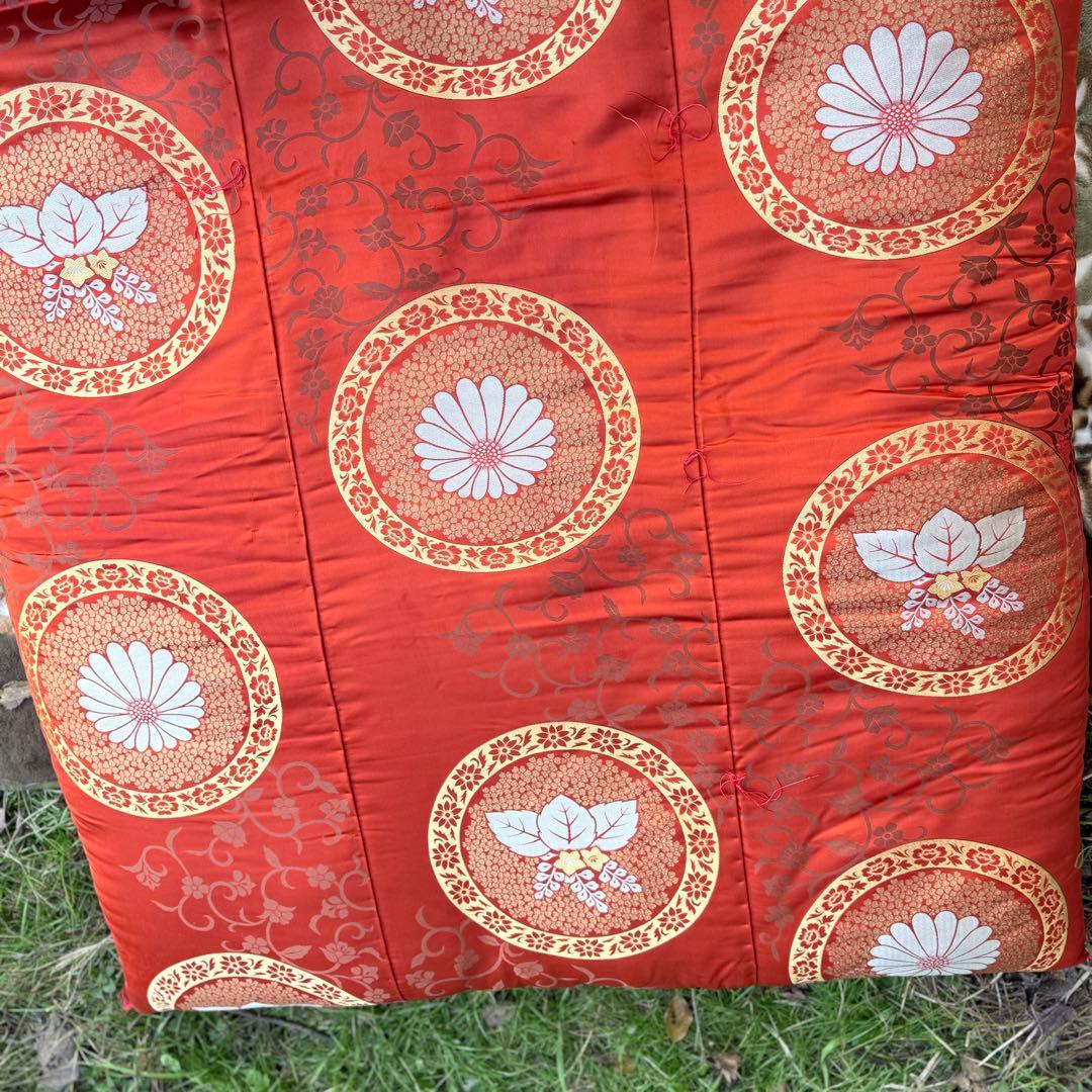 K様へ感謝お嫁入‼️干したてふかふか‼️FUTON蔵出婚礼敷きふとん降誕祭色赤緑2枚