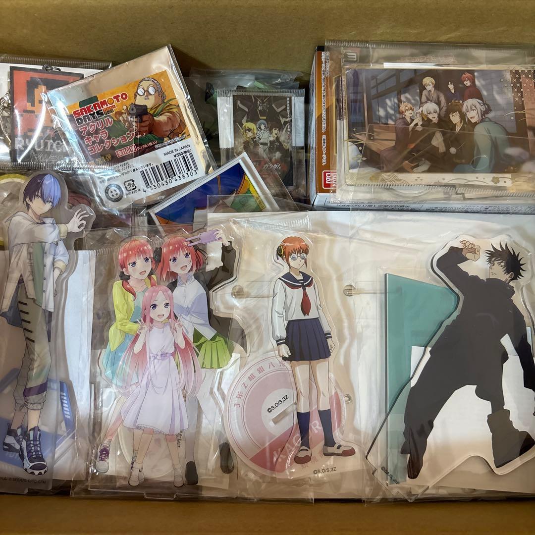 アニメグッズ 大量 まとめ売り 鬼滅の刃 ヒロアカ 銀魂 桃源暗鬼 進撃