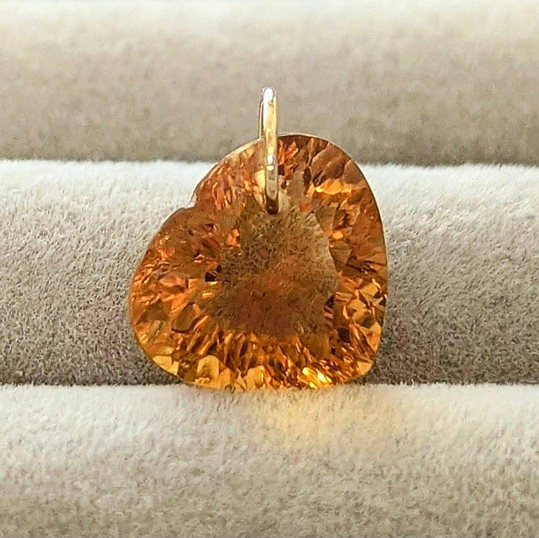 ♢N♢K18 マディラシトリン 4.5ct ネックレスチャーム