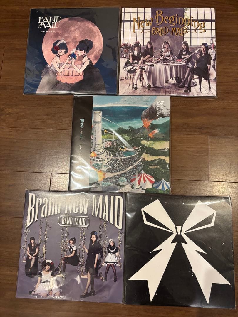 BAND-MAID 新品　レコード　5枚セット NEWS] 2025/11/1(土)「レコードの日day1」に、BAND-MAID過去3作品の