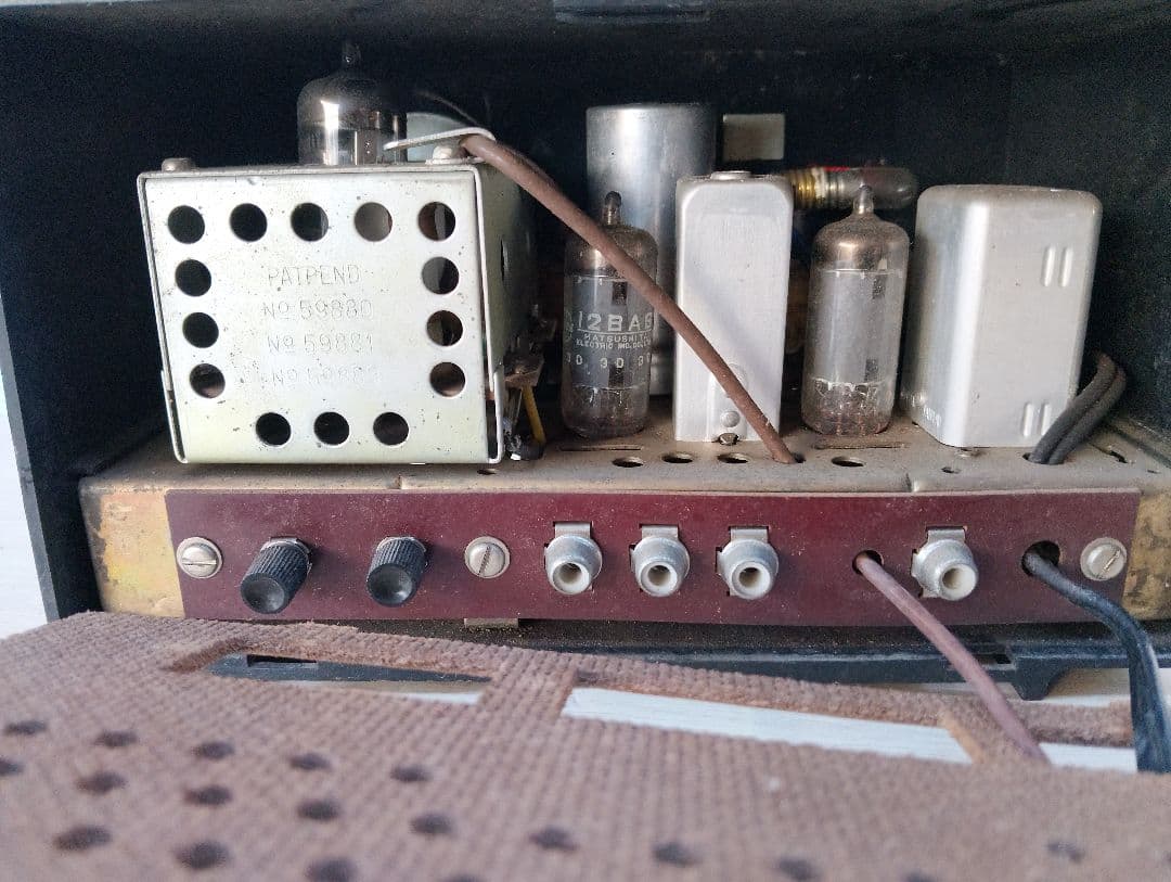 TRIO真空管FMチューナーFM-108 ジャンク品(よ35)