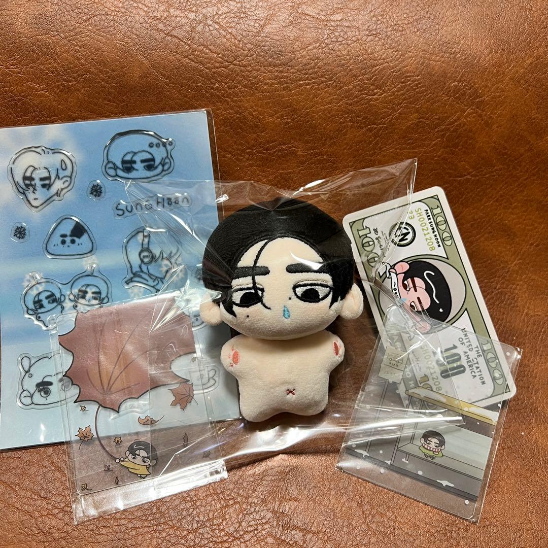 enhypen ソンフン ぬいぐるみ 10cm 新品 マスター - メルカリ