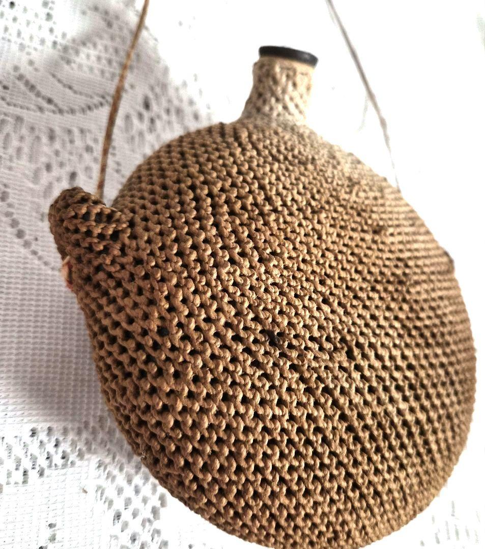 昔の水筒 風情ある掛け花いれに