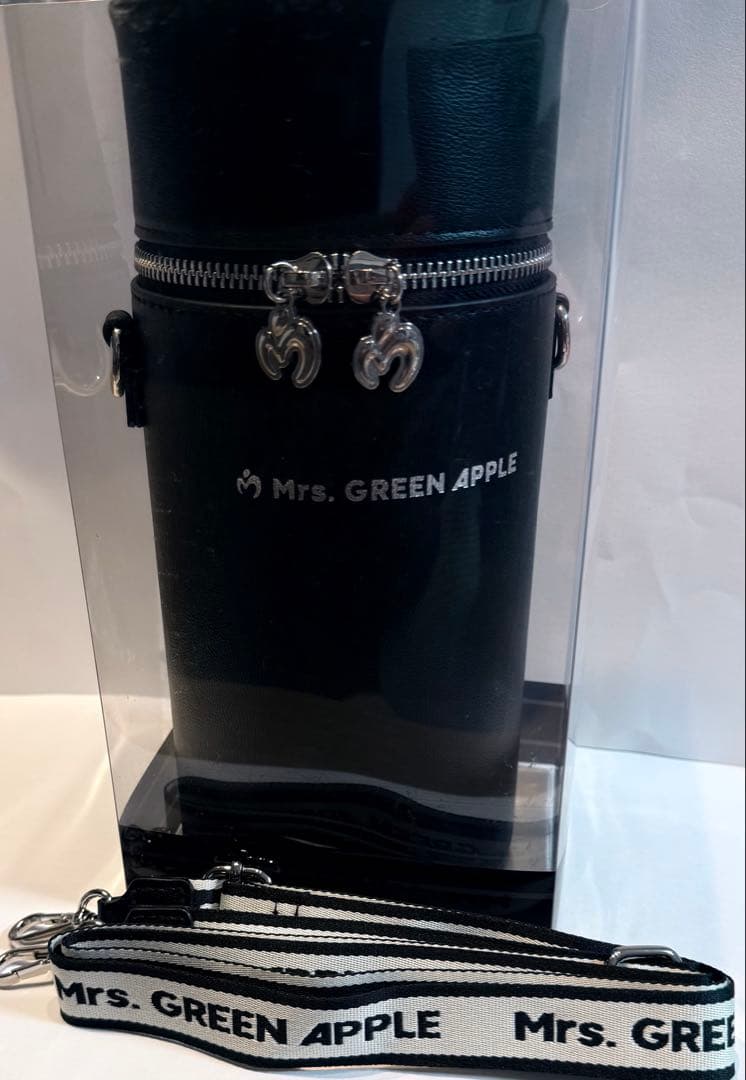 ミセスグリーンアップル ライトスティックケース 黒 - メルカリ