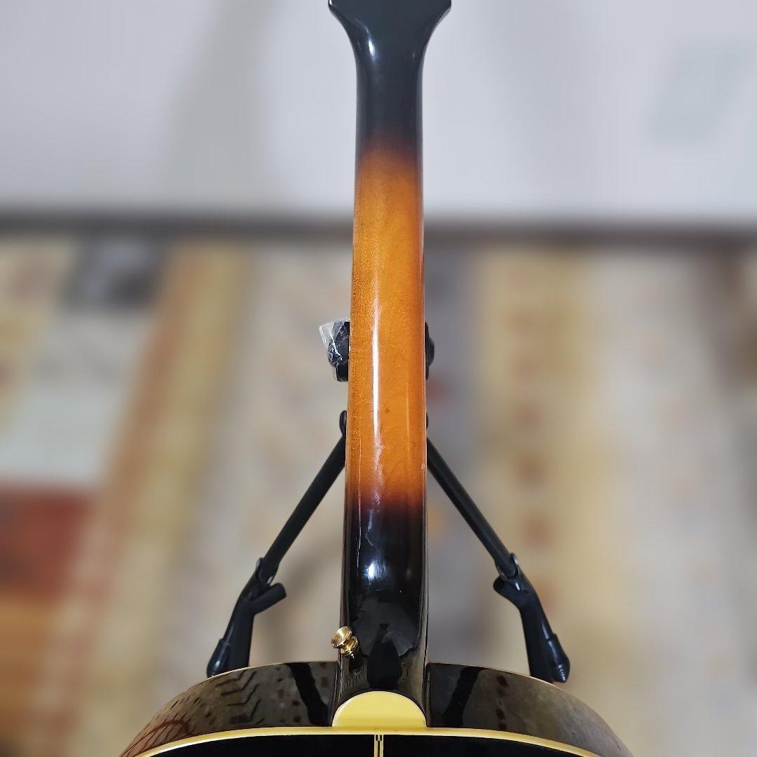 Epiphonc.EJ-200VS 社外製ソフトケース付き。 iPhone SE(第3世代)/(第2