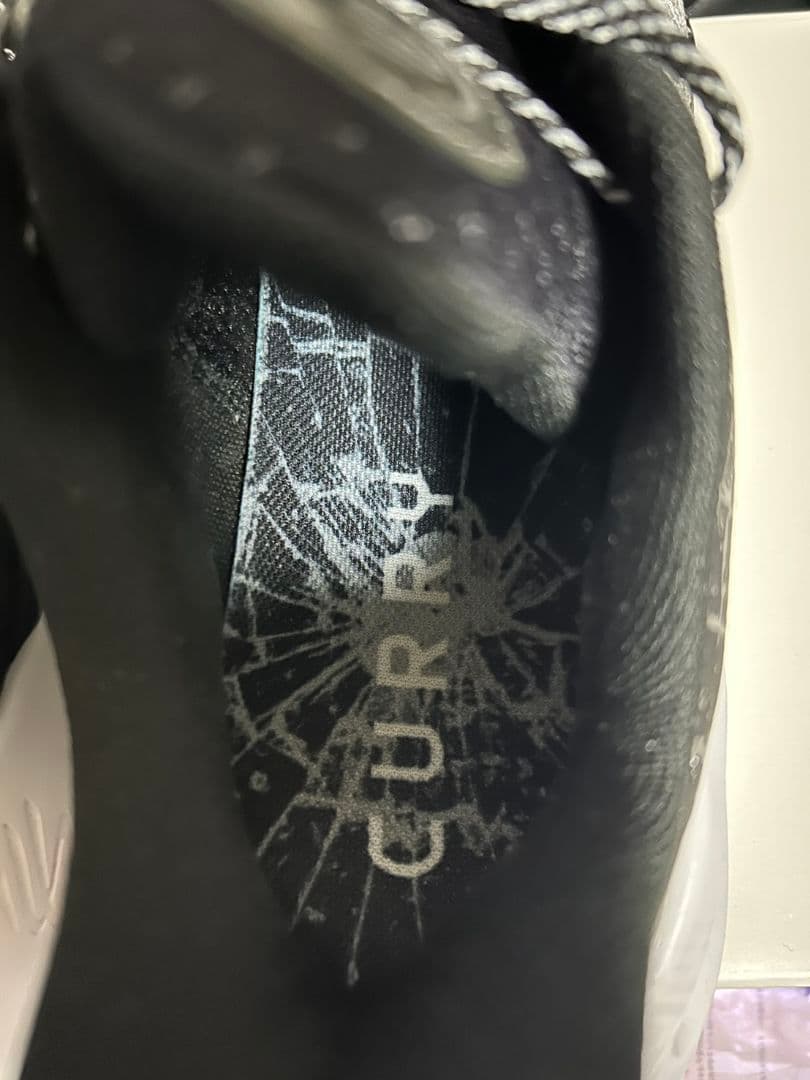 【美品】UNDER ARMOUR CURRY11 28.5cm