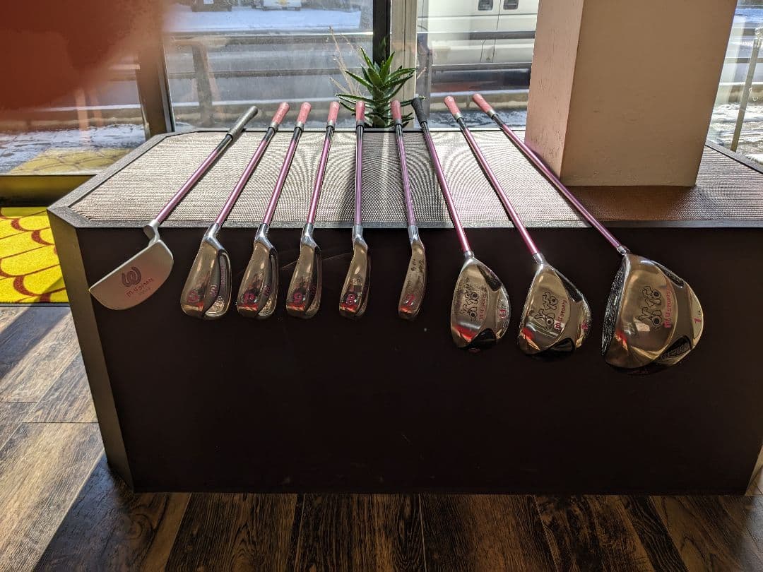 新品スポーツ - ゴルフクラブセット 初心者用 女子 ミエコウエサコ mu