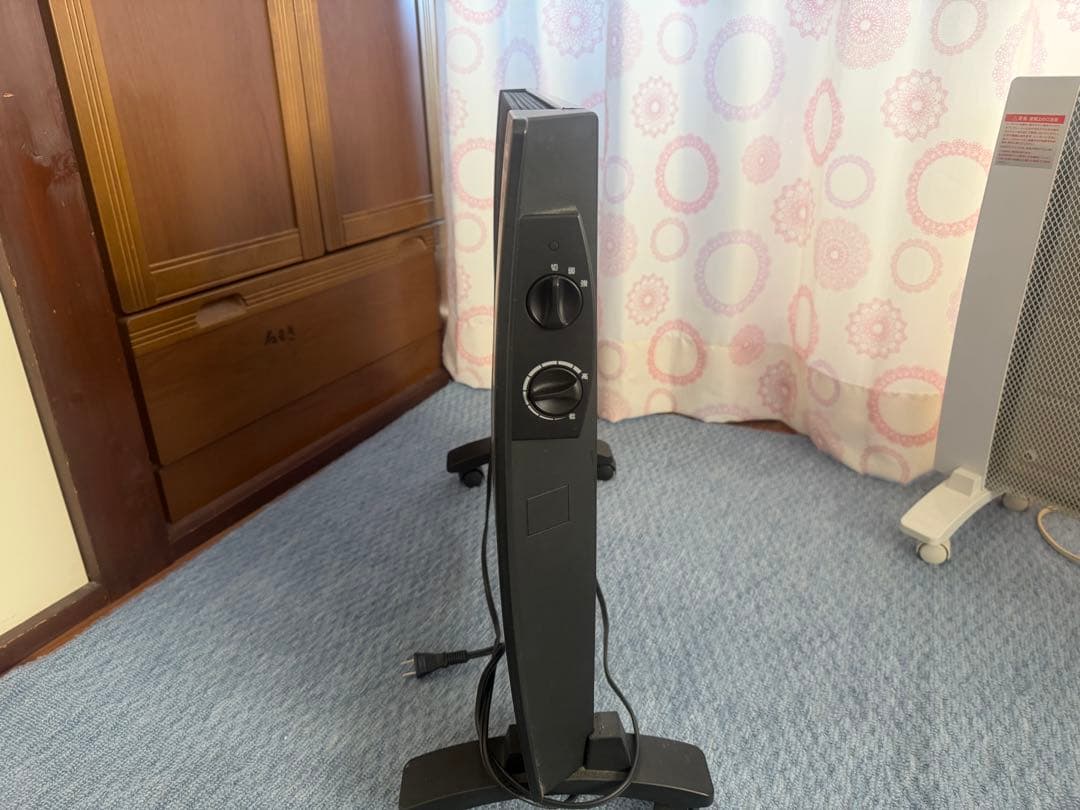 電気ヒーター メッシュパネル 黒 白二台 - 電気ヒーターお 手頃 価格