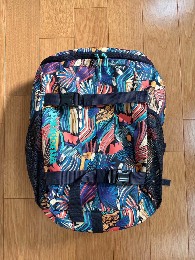 パタゴニア キッズレフュジートデイパック 18L - メルカリ