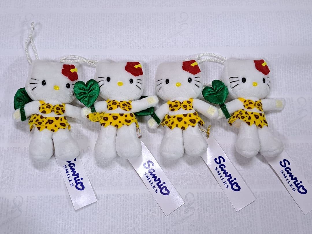 サンリオ キティ ヒョウ柄ターザン コスチューム レア 1999年 4つ サンリオ キティ ヒョウ柄ターザン コスチューム レア 1999年 4つ