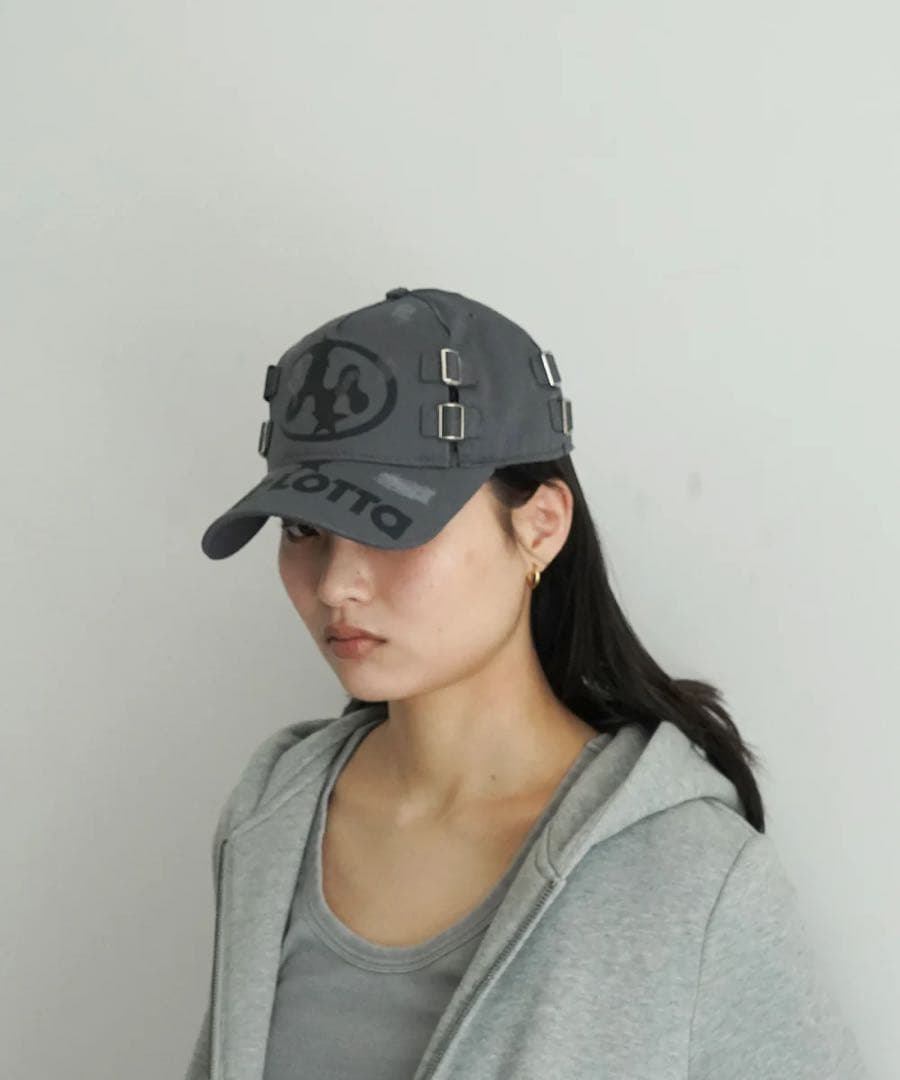 Mowalola lotta キャップ 正規品 - メルカリ