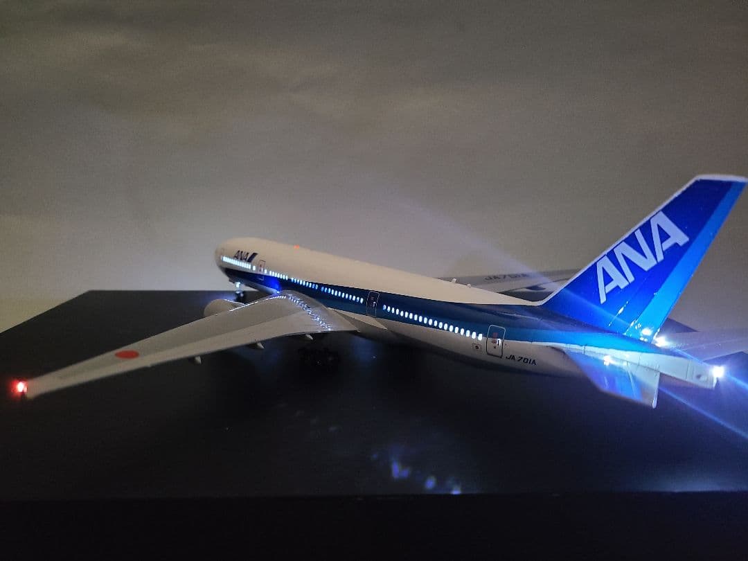 ANA BOEING 777-200 LED仕様完成品 - メルカリ