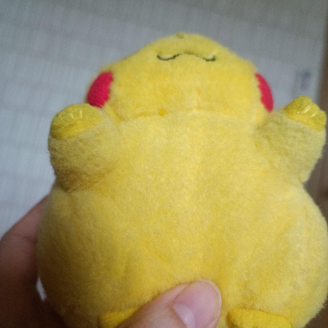 初期ピカチュウ ぬいぐるみ 赤色TOMY