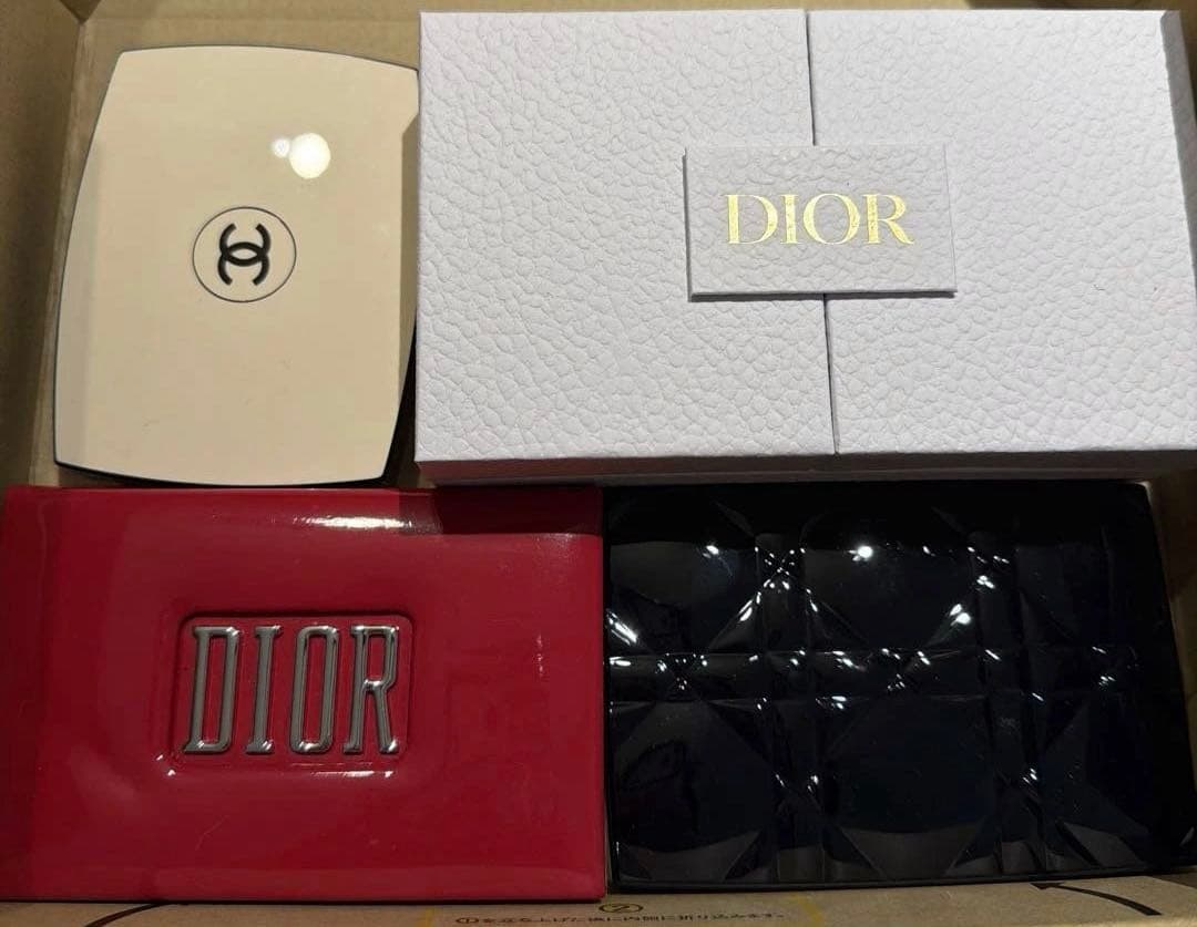 Dior.シャネルアイシャドウパレット、 4点セット