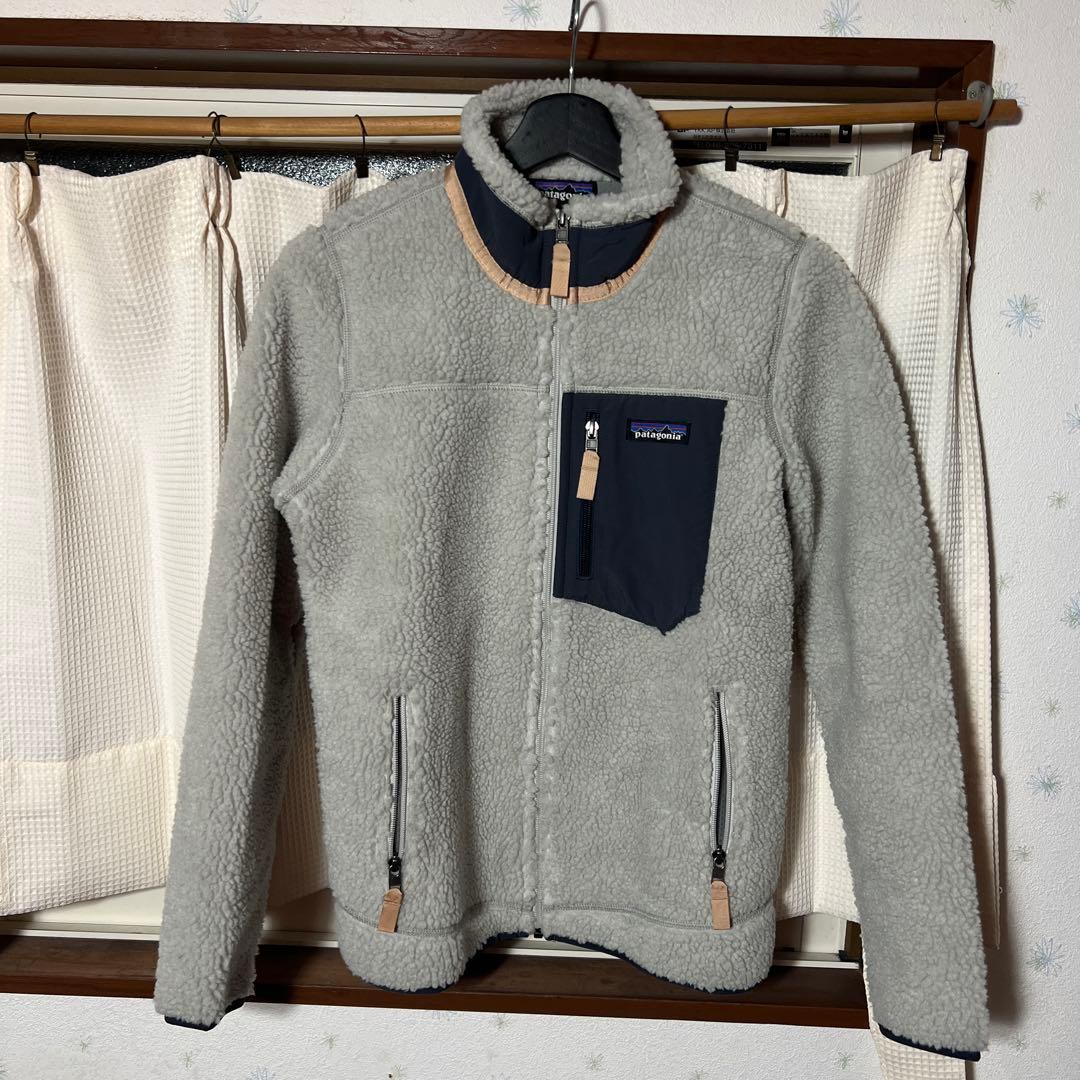 patagonia フリースジャケット XS グレー 美品 - メルカリ