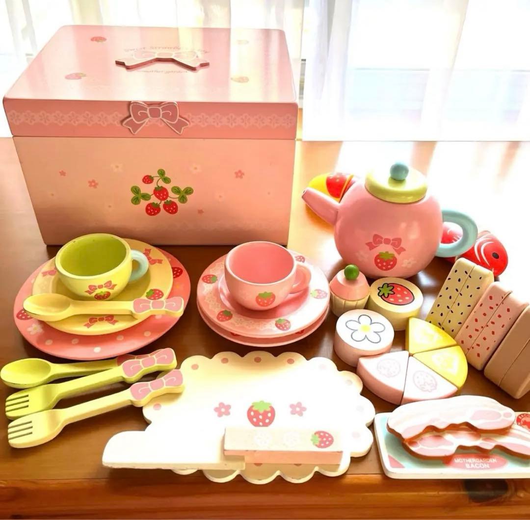 平成レトロ マザーガーデン 野いちご 棚 家具 本棚 木のおうち型 豪華