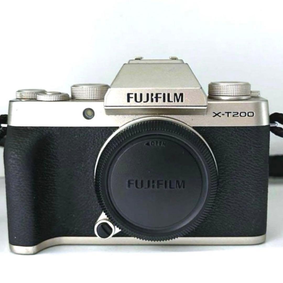 訳有値引】Fujifilm X-T200 ミラーレスカメラ　富士フイルム 富士フイルム FUJIFILM X-T200 レンズキット [シルバー] 価格比較