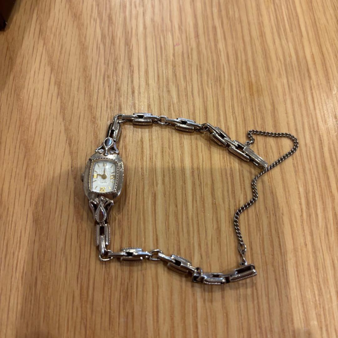 アガット　agete ブレスレット時計　箱無し 楽天市場】ABISTE WEB限定 スクエアフェイスチェーンブレスレット時計