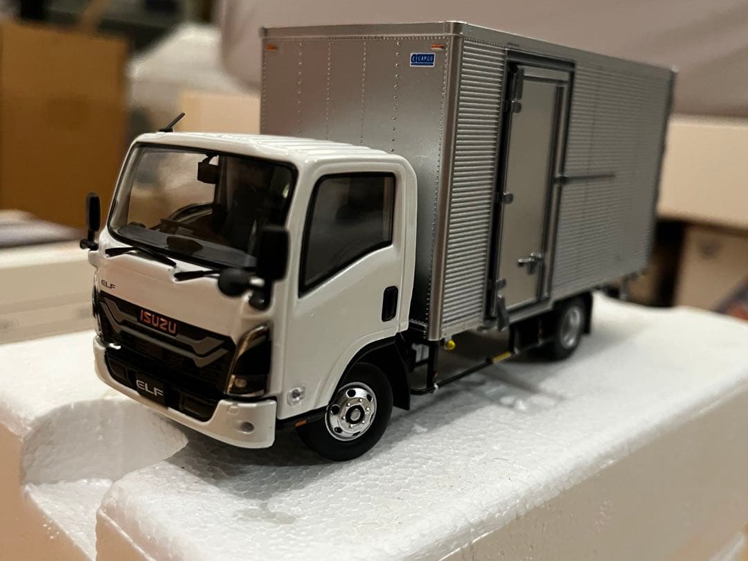 た*し様 京商 1/43 いすゞ エルフ ワイドキャブ ダイキャストミニカー