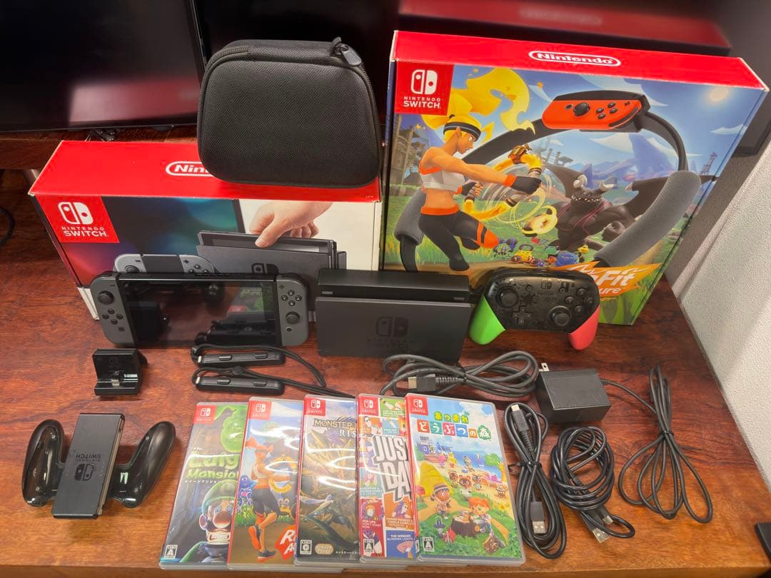 Nintendo Switch 本体 + ゲームソフト5本 おまけ多数 Nintendo Switch 本体【Joy-Con(L) ネオンブルー/(R) ネオンレッド