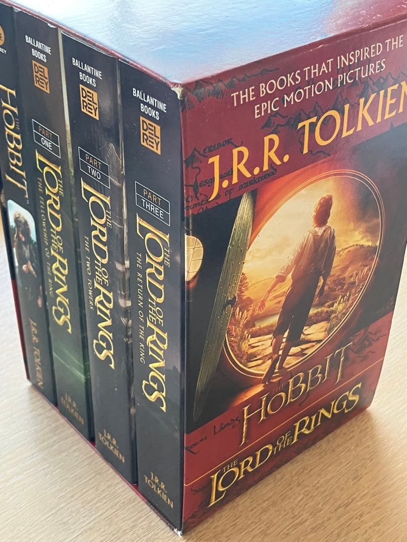 4冊ボックスセット 指輪物語&ホビット 洋書 ペーパーバック - メルカリ