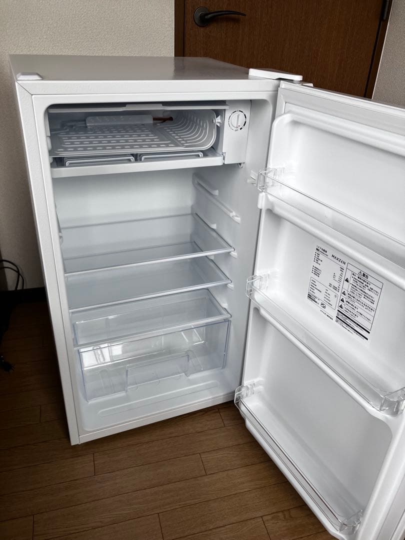 MAXZEN冷蔵庫 92L 右開き JR092ML01WH ホワイト コンパクト Amazon | MAXZEN 冷蔵庫 92L コンパクト 大容量 右開き 1ドア 48cm