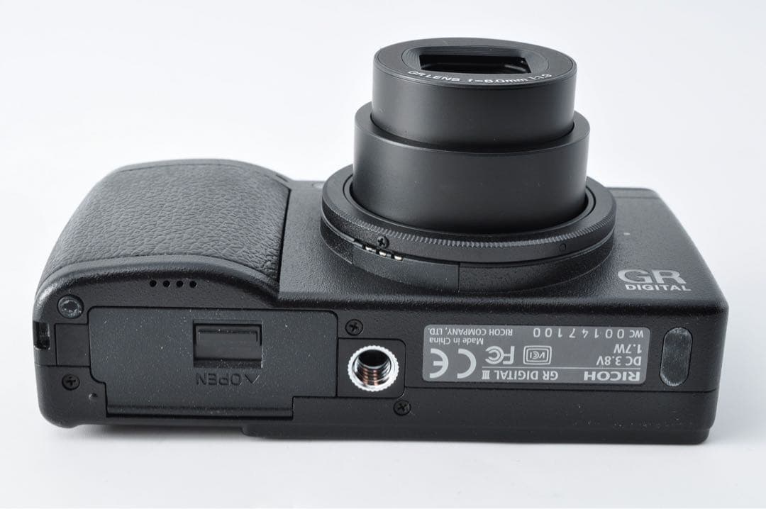 ■ ショット数14回 ■ RICOH GR DIGITAL III《 元箱付》