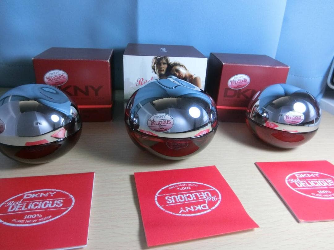 30ml2個と50ml1個計3個未使用香水 ダナキャラン レッドデリシャス メン レッドデリシャスオードパルファムスプレー（限定エディション