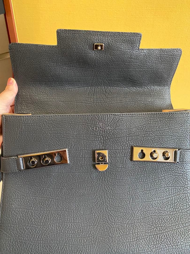 ☆数回使用 DELVAUXデルボー タンペートGMクリスピーカーフ - メルカリ